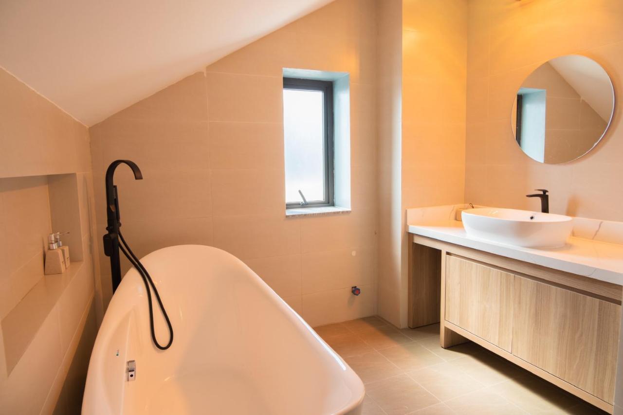 Haradise Suite Villa & Homestay Ha Long Eksteriør billede